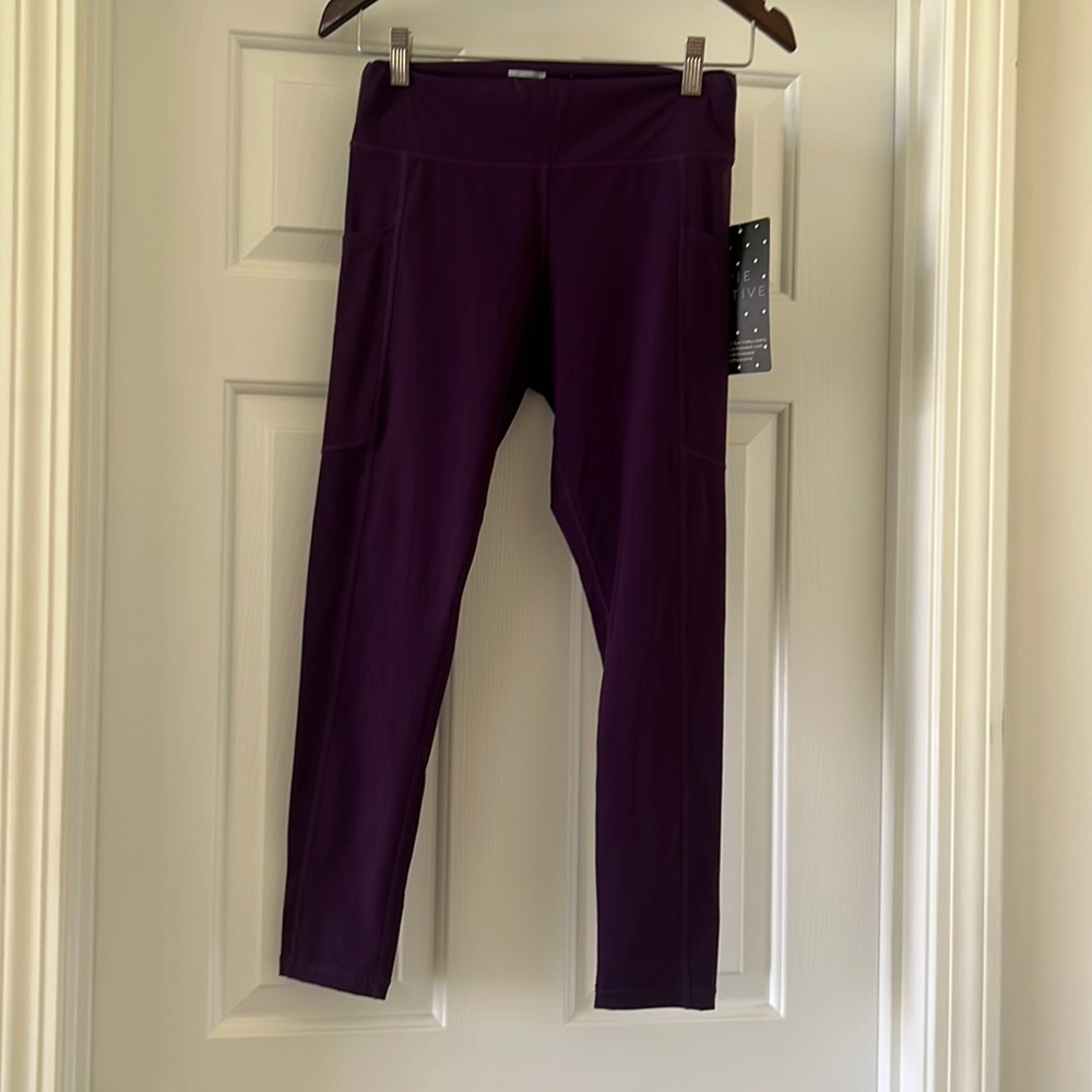 NWT Vie active leggings 💜
